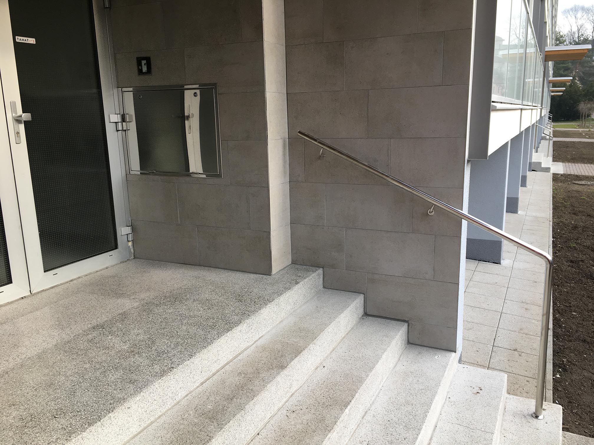 Úpravy pred vstupmi